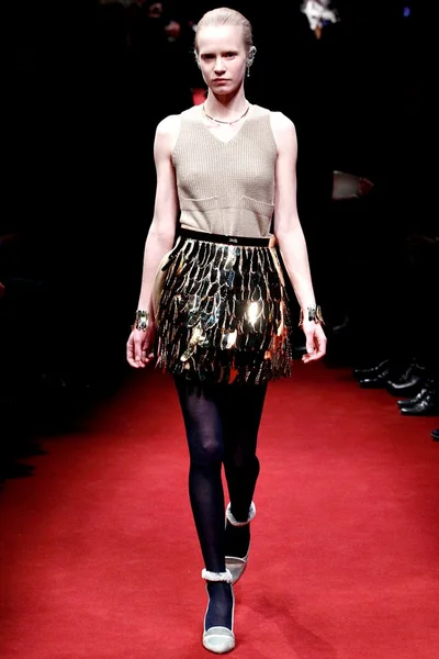 Look 40
